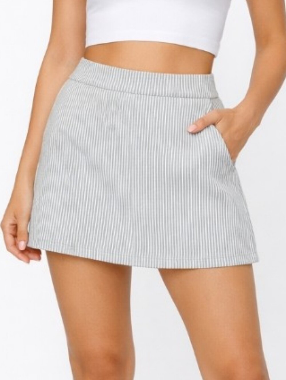Mario Serrani Striped Seersucker Skort in Light Green and White Large